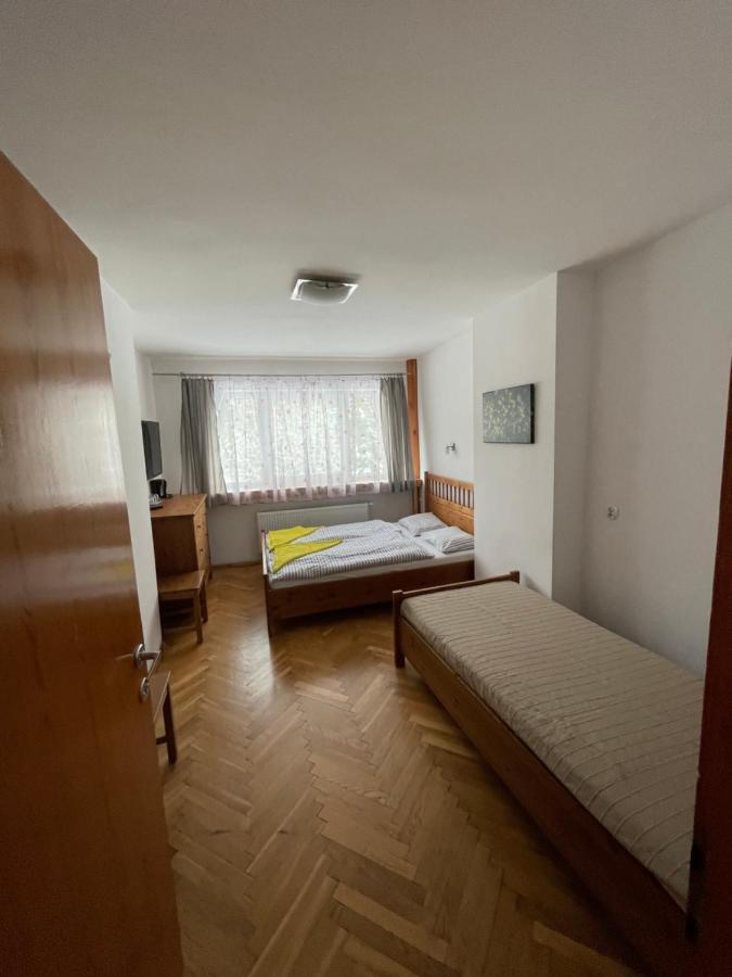 Gosciniec Ozna Hotel Kiczora Exterior foto