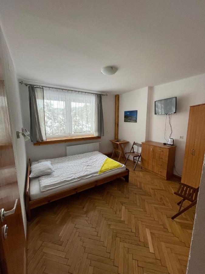 Gosciniec Ozna Hotel Kiczora Exterior foto