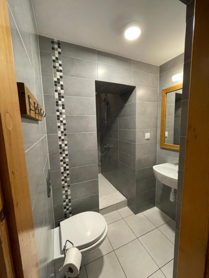 Gosciniec Ozna Hotel Kiczora Exterior foto
